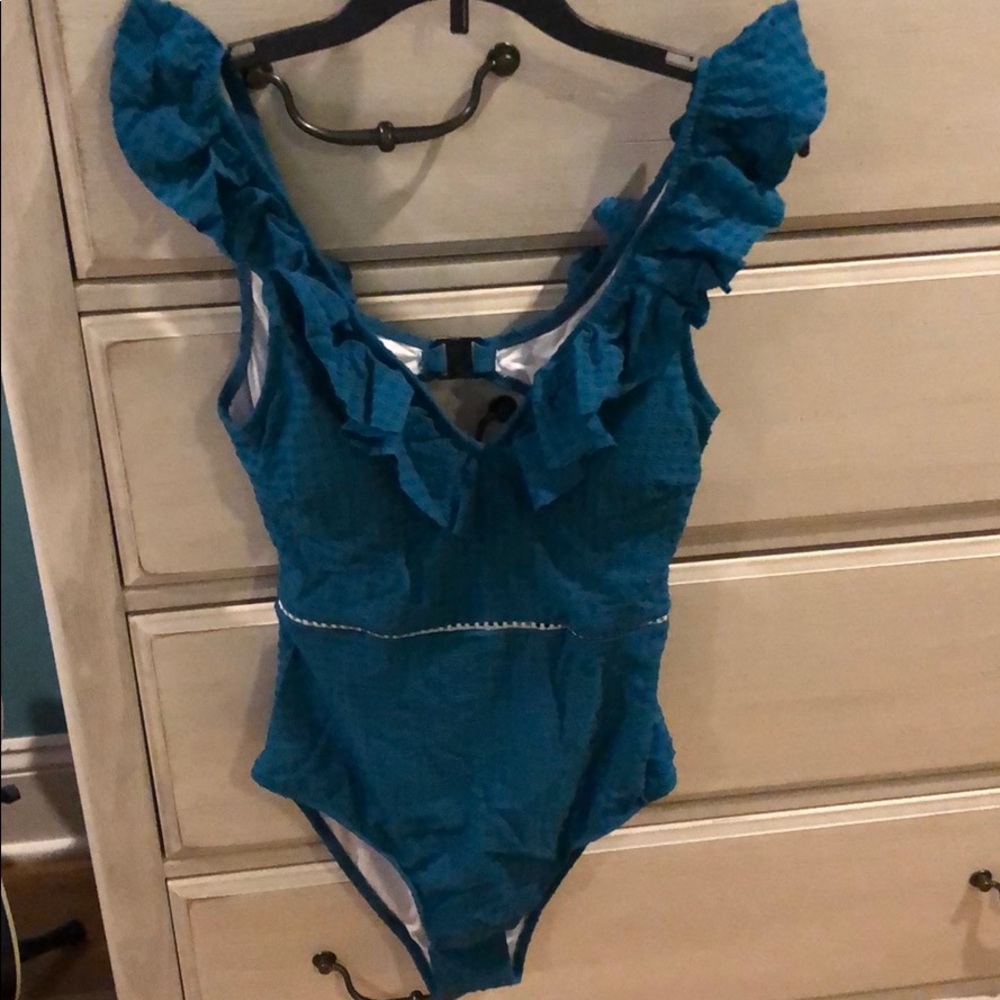 Bathing suit